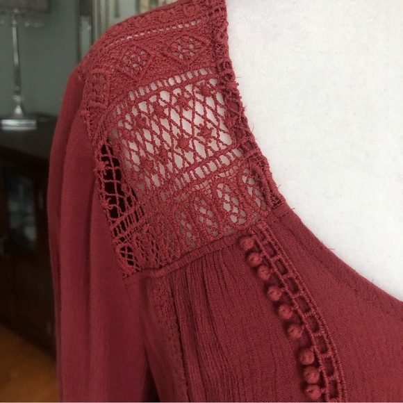 Express Rayon Bell Sleeve Scoop Neck Elastic Waist Blouse Crochet Detail Sz. Sm - Picture 11 of 15